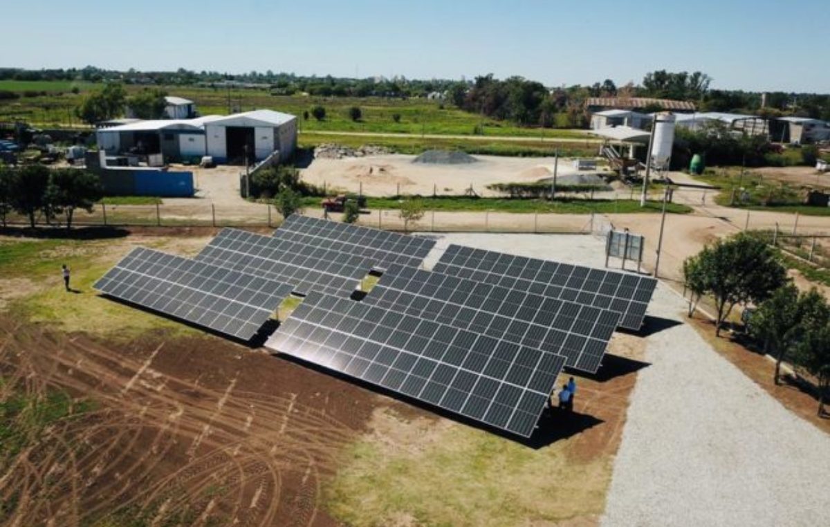 Con fuerza cooperativa se inauguró el Parque Solar Comunitario Oncativo