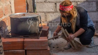 Más de la mitad de los hogares salteños a cargo de mujeres está bajo la pobreza