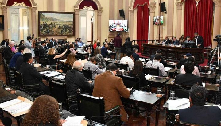 Salta: Una sola reelección para intendente y cuatro años para todos los ediles