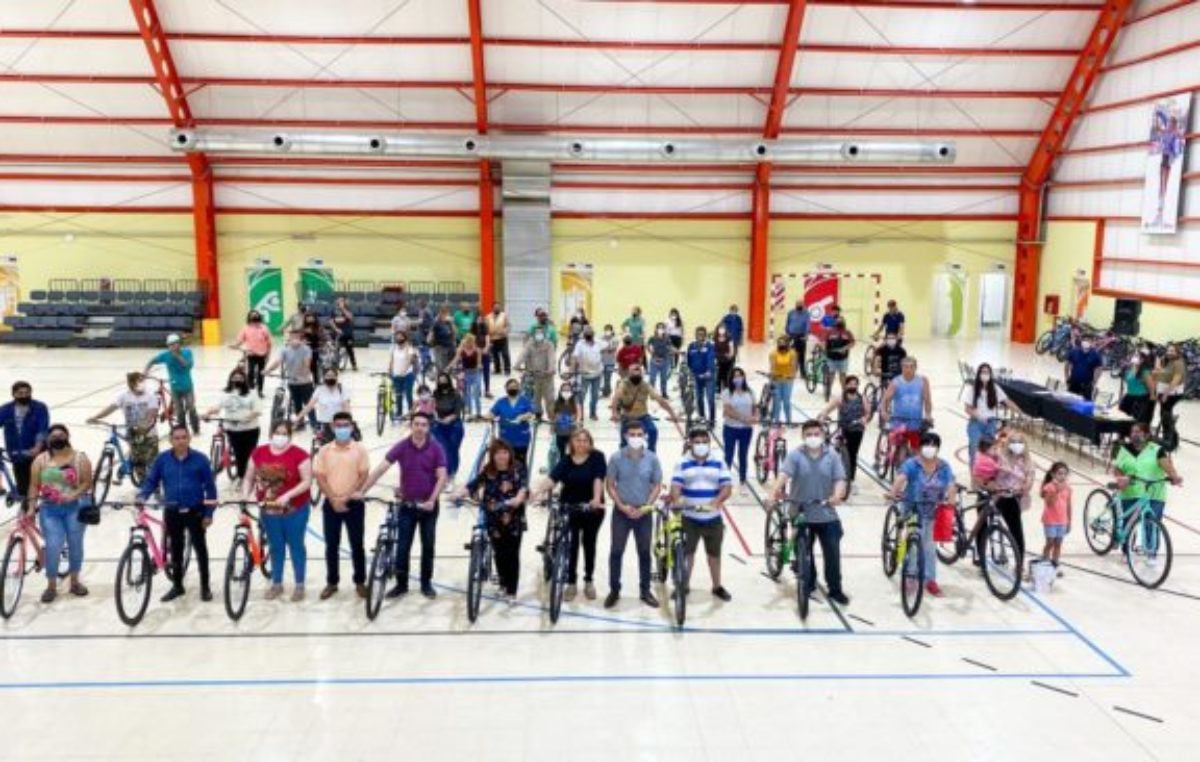San Martín (San Juan): entregaron 180 bicicletas a empleados municipales