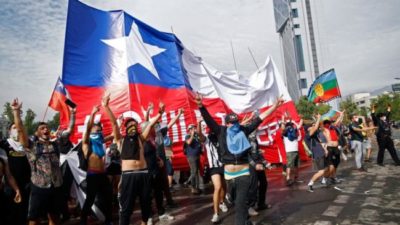 Chile: el aumento de la efervescencia política no alteró la baja participación