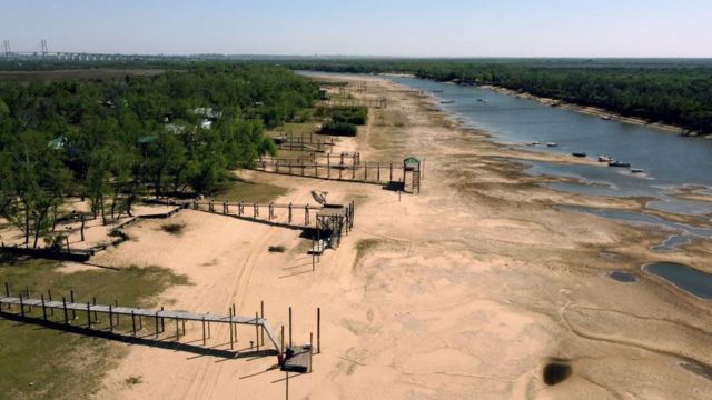 El río Paraná sigue en bajante, con niveles que no se registraban desde 1944