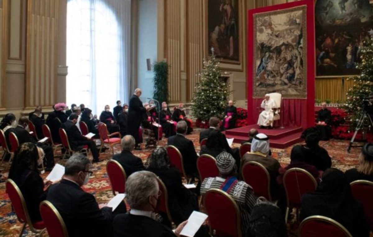 El Papa pidió más «multilateralidad» y menos «colonización ideológica»