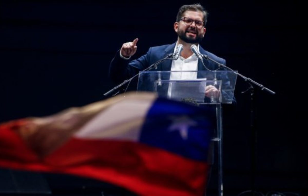 Chile: Una semana política caliente anticipó el tono de la transición del presidente electo Gabriel Boric