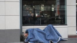 Casi 80 mil pesos por mes para no ser pobre