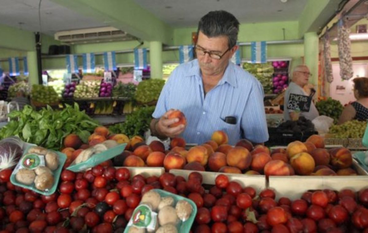 Crearán un fondo para evitar saltos estacionales en los precios de las frutas y verduras