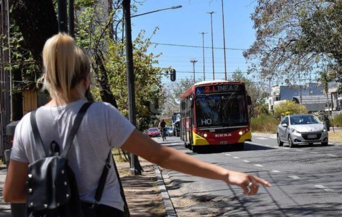 Perotti: «Es difícil explicarle a un santafesino que su pasaje cuesta mucho más que en CABA»