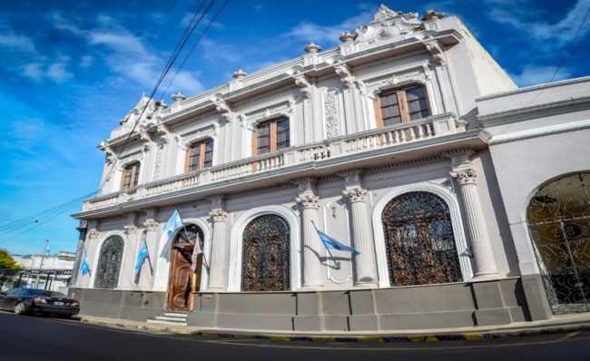 Municipales de Corrientes acordaron un aumento salarial del 44% para este año