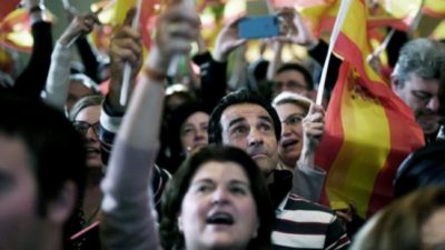 Con Vox y la ayuda del PP, la ultraderecha española entrará en un Gobierno regional