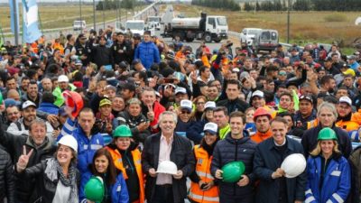 Fernández destacó las obras que generaron empleo a «400 mil trabajadores»