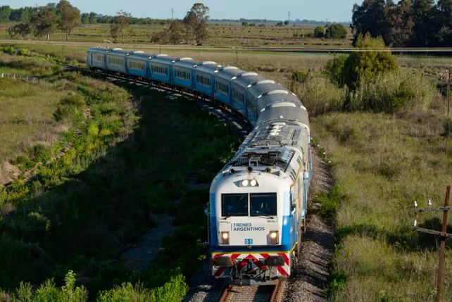 Rosario: Aseguran que antes de fin de año el tren a Buenos Aires demorará 5 horas, tres menos que ahora