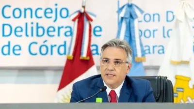 Paro de transporte: El intendente de Córdoba intenta destrabar el conflicto en Buenos Aires