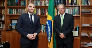 Brasil: el ministro de Economía defendió la creación de una moneda conjunta con Argentina