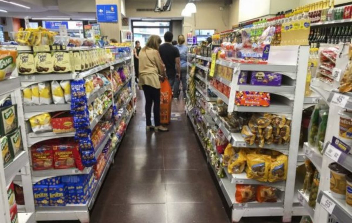 Los productos de almacén subieron el 70 % en un año en los barrios de Salta
