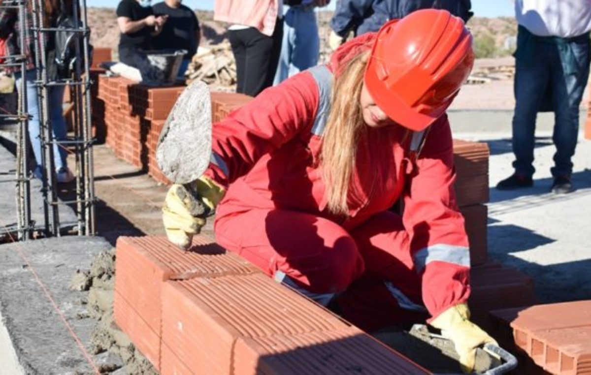 Construirán Viviendas Autogestivas y Solidarias por y para Mujeres en Neuquén