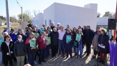 Nueva entrega de viviendas y créditos para construcción en Mendoza y Santa Fe