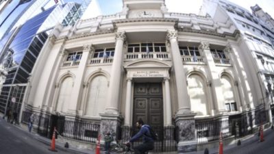 Cuestionan la «manipulación que busca desestabilizar» el mercado de deuda en pesos