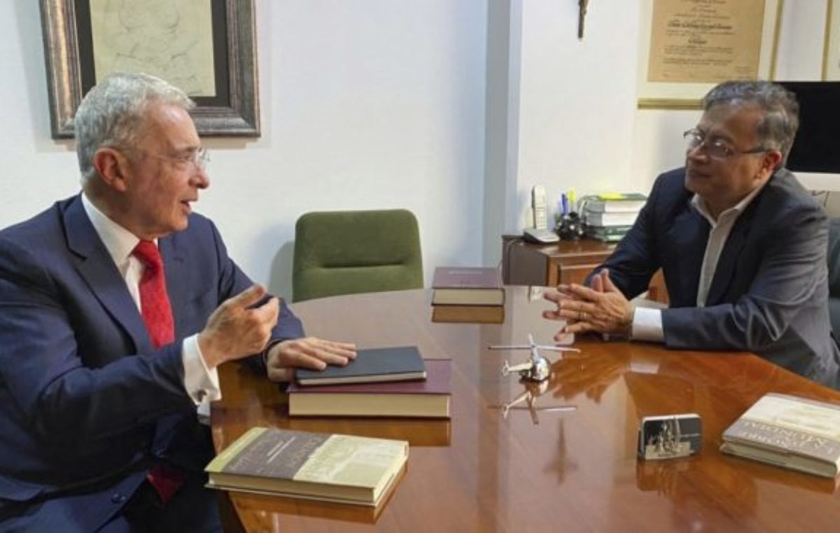 Petro y Uribe se reunieron para avanzar en el acuerdo nacional