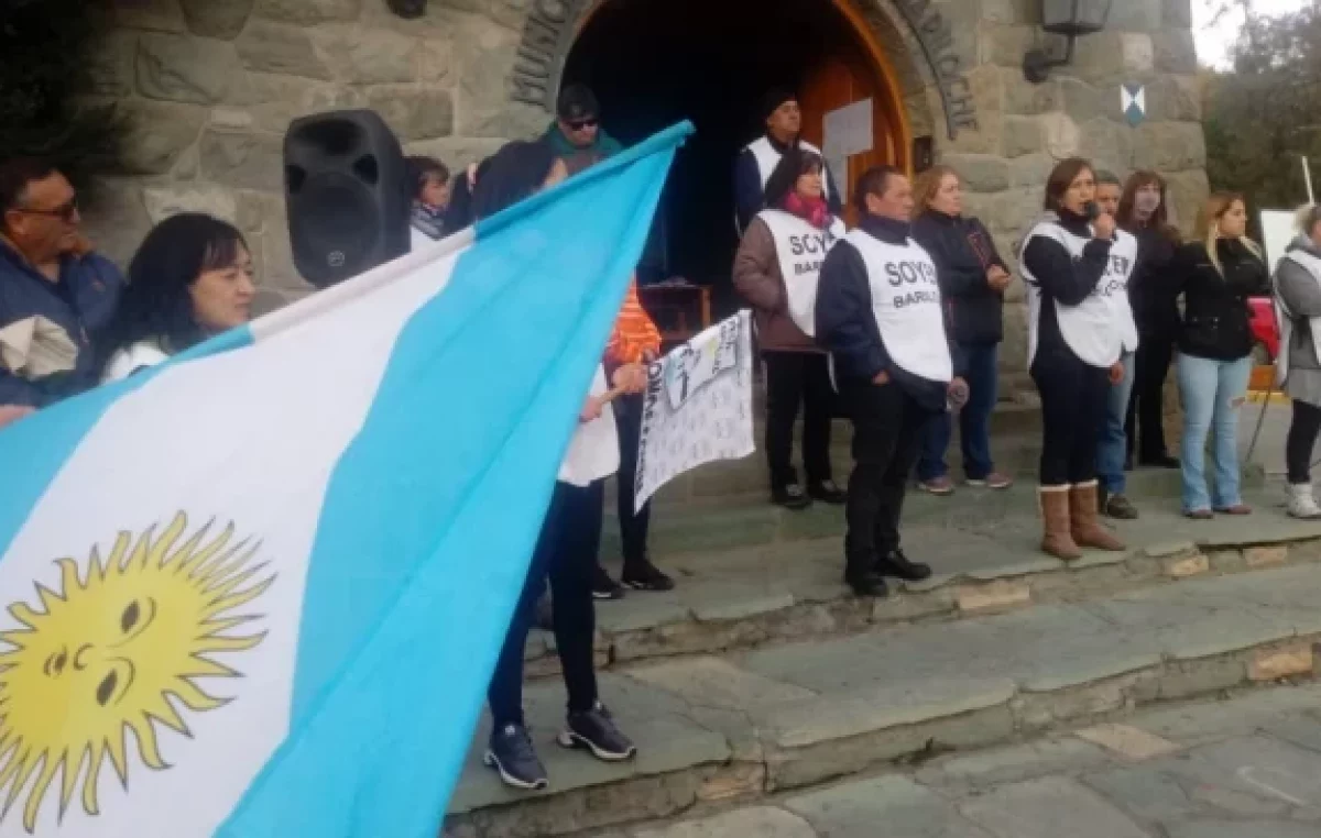El Soyem aprobó cese de tareas y movilización para el martes en Bariloche