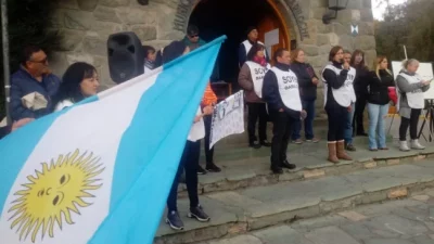 El Soyem aprobó cese de tareas y movilización para el martes en Bariloche