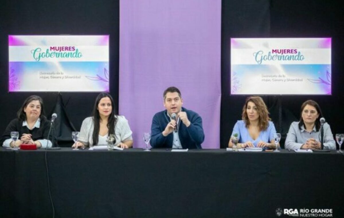 Río Grande: Primer plenario “Mujeres Gobernando”