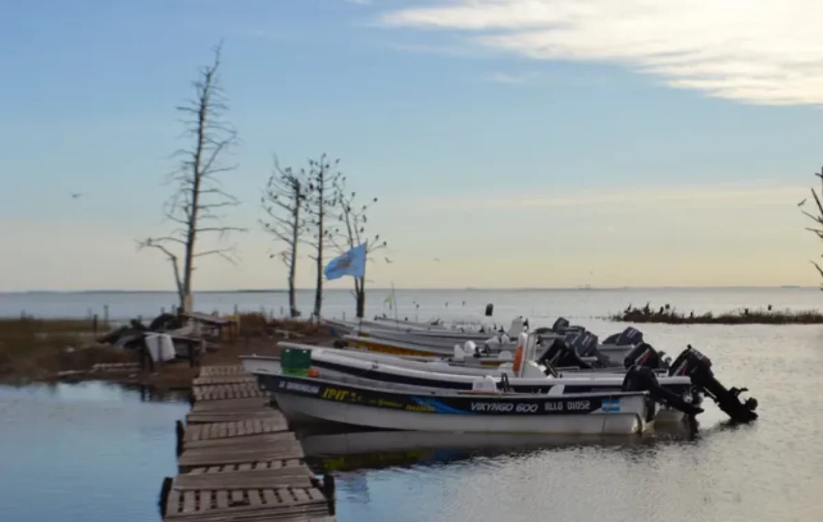 Laguna La Picasa: recrudece la «guerra del pejerrey» ante la falta de controles