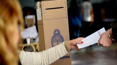 El «desdoblamiento» electoral: un juego de tradiciones, leyes y estrategias que se repetirá en 2023