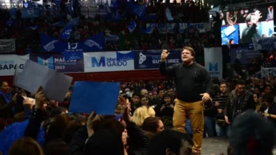 El intendente de Neuquén definió a los tres primeros candidatos a concejales de la lista Azul