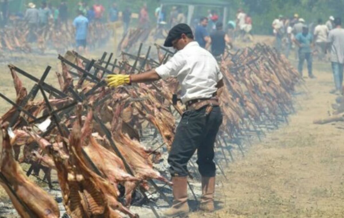 El norte neuquino, con las reservas a pleno por la Fiesta del Chivito