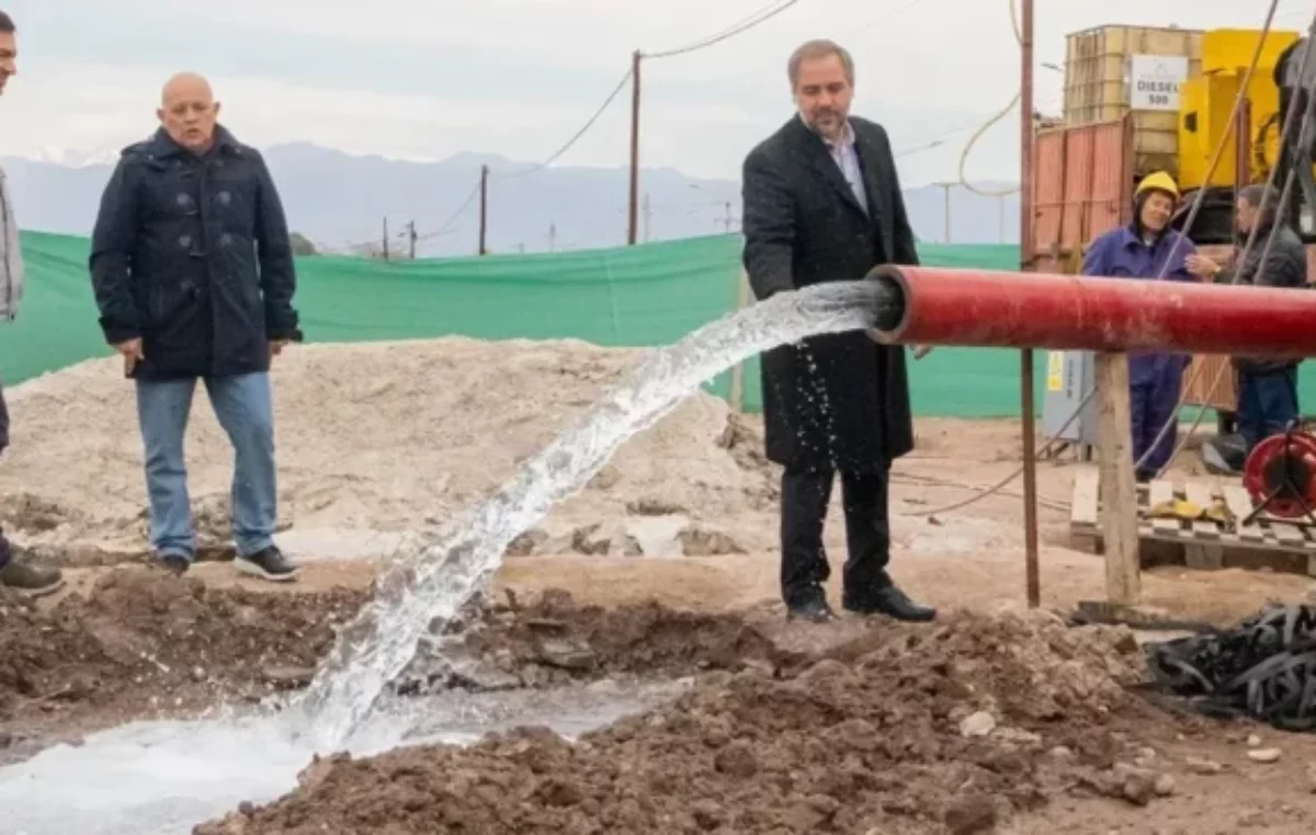 Tres intendentes mendocinos lograron que el plan de agua aporte U$S 90 millones a sus departamentos