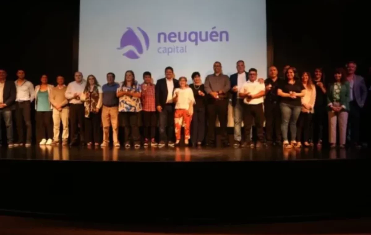 Reconocieron a municipales neuquinos con 25 años de antigüedad