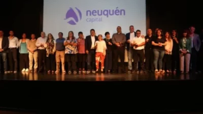 Reconocieron a municipales neuquinos con 25 años de antigüedad