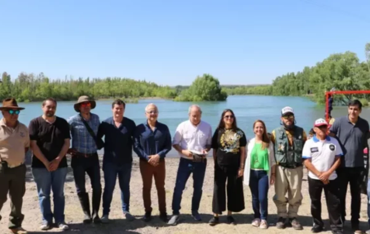 Neuquén capital ofrece sus 26 kilómetros de costa para los pescadores