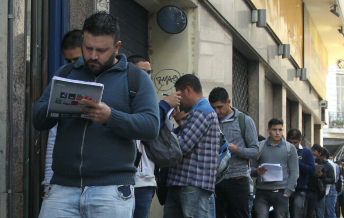 Radiografía de un mercado laboral que explica a la pobreza