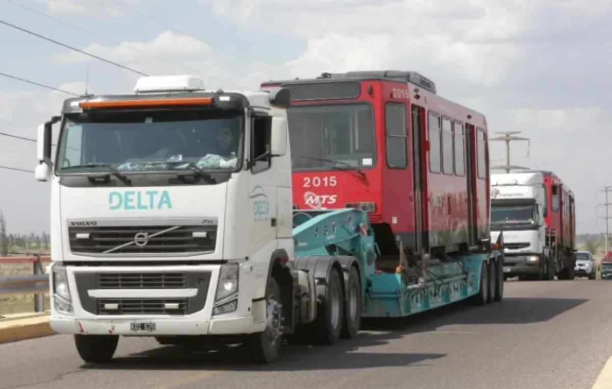 Llegaron tres nuevas duplas del Metrotranvía a Mendoza para sumarse a la ampliación del servicio