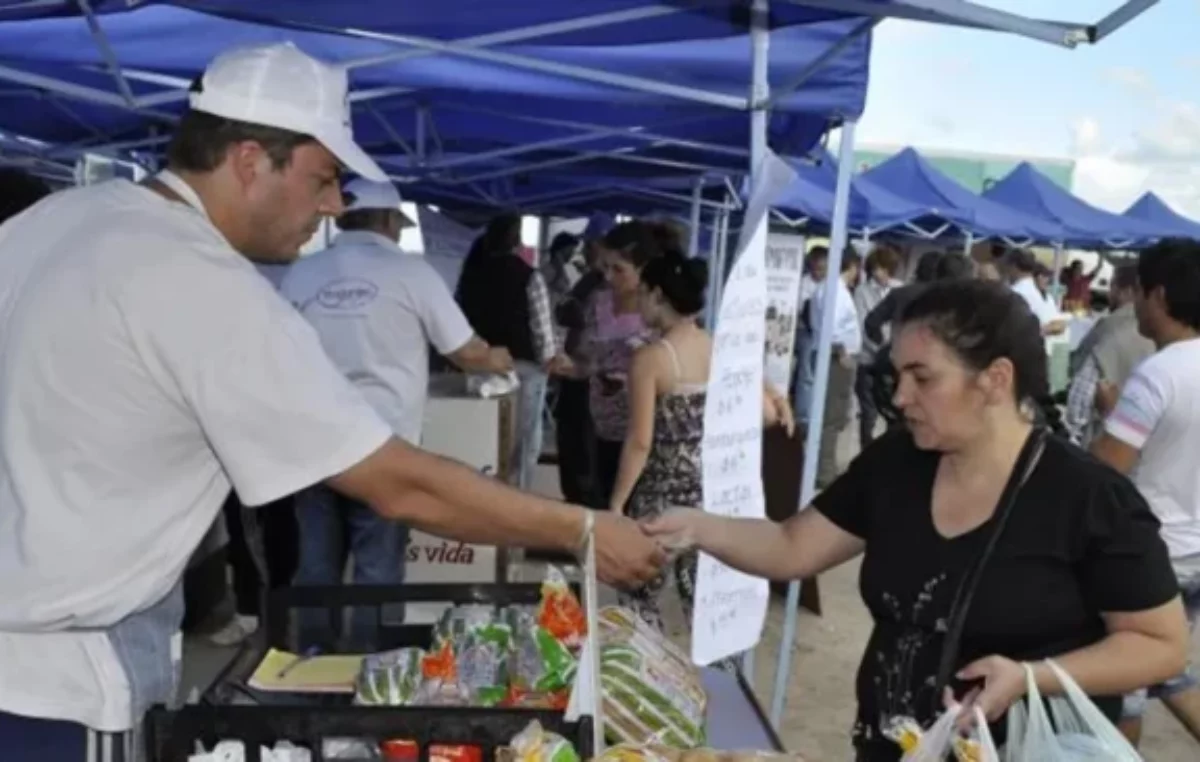 Gobierno y municipios mendocinos se reunieron para otorgar financiamiento a pequeños emprendedores