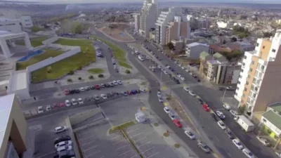 Llegó a Neuquén el fenómeno de los edificios «de lujo» vacíos