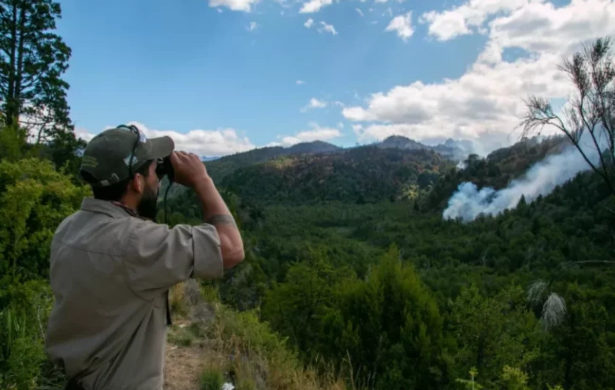 La Comarca Andina cuenta con un helicóptero para combatir incendios en el verano