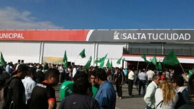 La Unión de Trabajadores Municipales de Salta decidió levantar el paro luego de acordar con el Ejecutivo