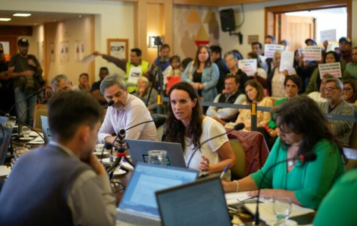 Bariloche: La oposición logró el retiro del pliego de licitación para “acondicionar” el vertedero