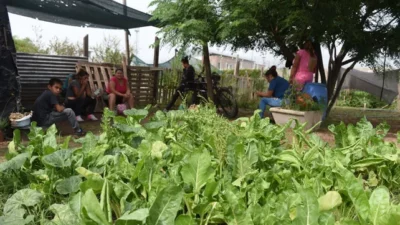 La agroecología le pone el pecho a la sequía en las huertas y quintas de Rosario
