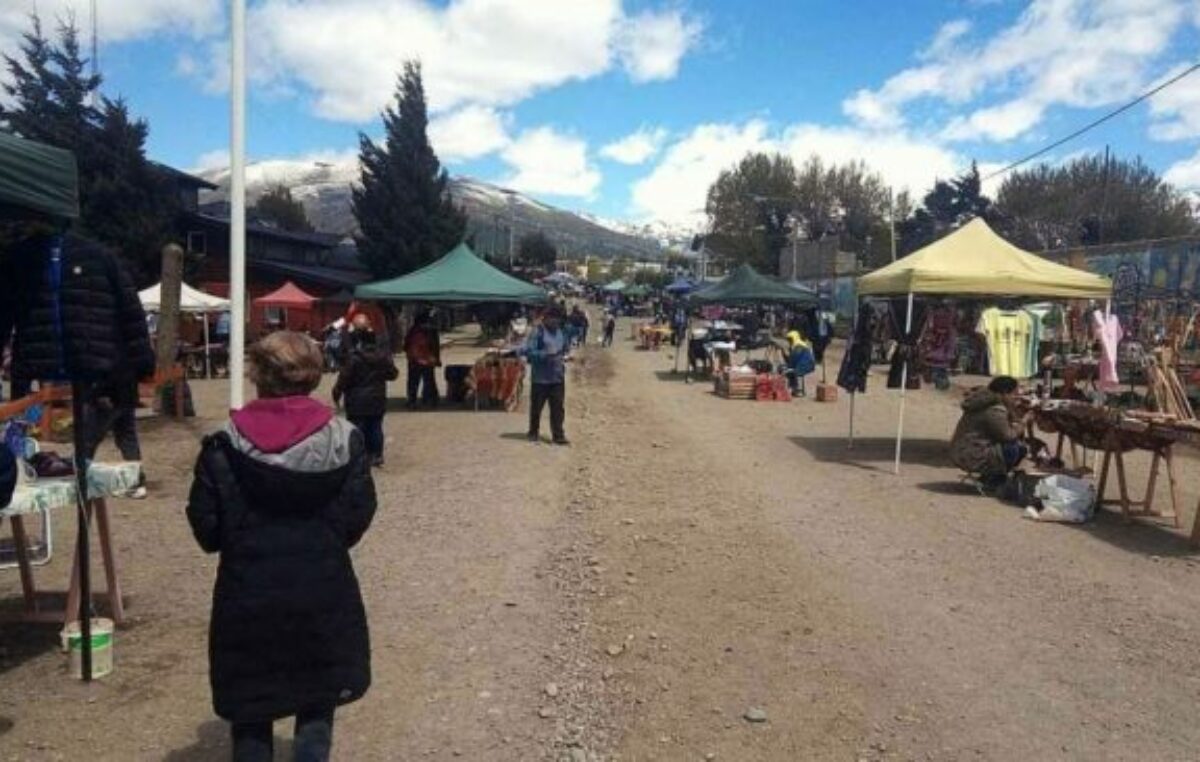 Bariloche: La Feria Emaús continúa creciendo y apostando a la economia popular