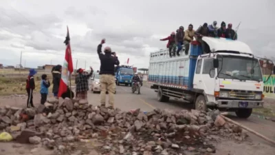 Perú: llegan a Lima nuevas caravanas para pedir la renuncia de Boluarte