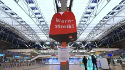 Las huelgas en los aeropuertos de Alemania dejan en tierra a miles de pasajeros