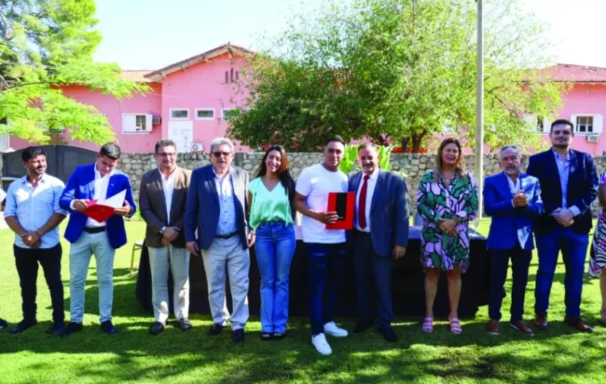 La Rioja: Pasan a 242 PEM a planta y los equiparan con los trabajadores provinciales
