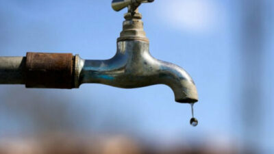 En CABA el agua potable escasea para los más pobres