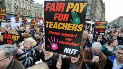 Reino Unido: Huelga docente por bajos salarios y condiciones inadecuadas