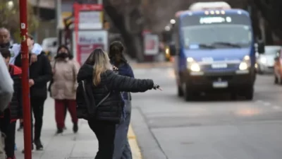 ¿Auto, colectivo o bici? Qué medio de transporte prefieren los mendocinos