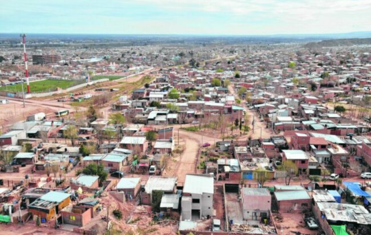 Una toma en Neuquén tendrá electricidad luego de 18 años de espera