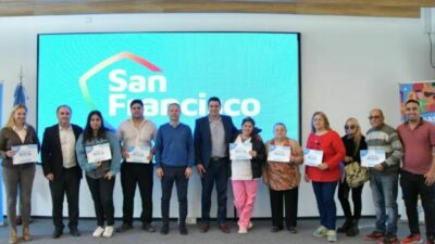 San Francisco: Se entregaron 22 créditos correspondientes al Programa Banco de la Gente